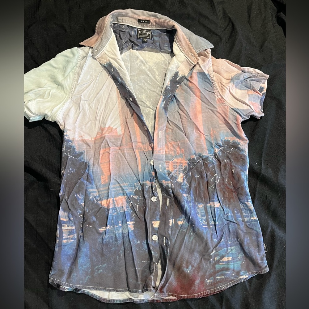 Guess medium button up